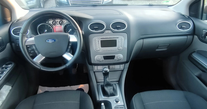 Ford Focus cena 16999 przebieg: 188000, rok produkcji 2010 z Suwałki małe 667